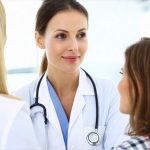 Handling UTI Symptoms During Travel for Women