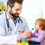 How to identify if a child is intentionally holding urine